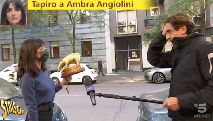 Valerio Staffelli - Il Tapiro ad Ambra Angiolini