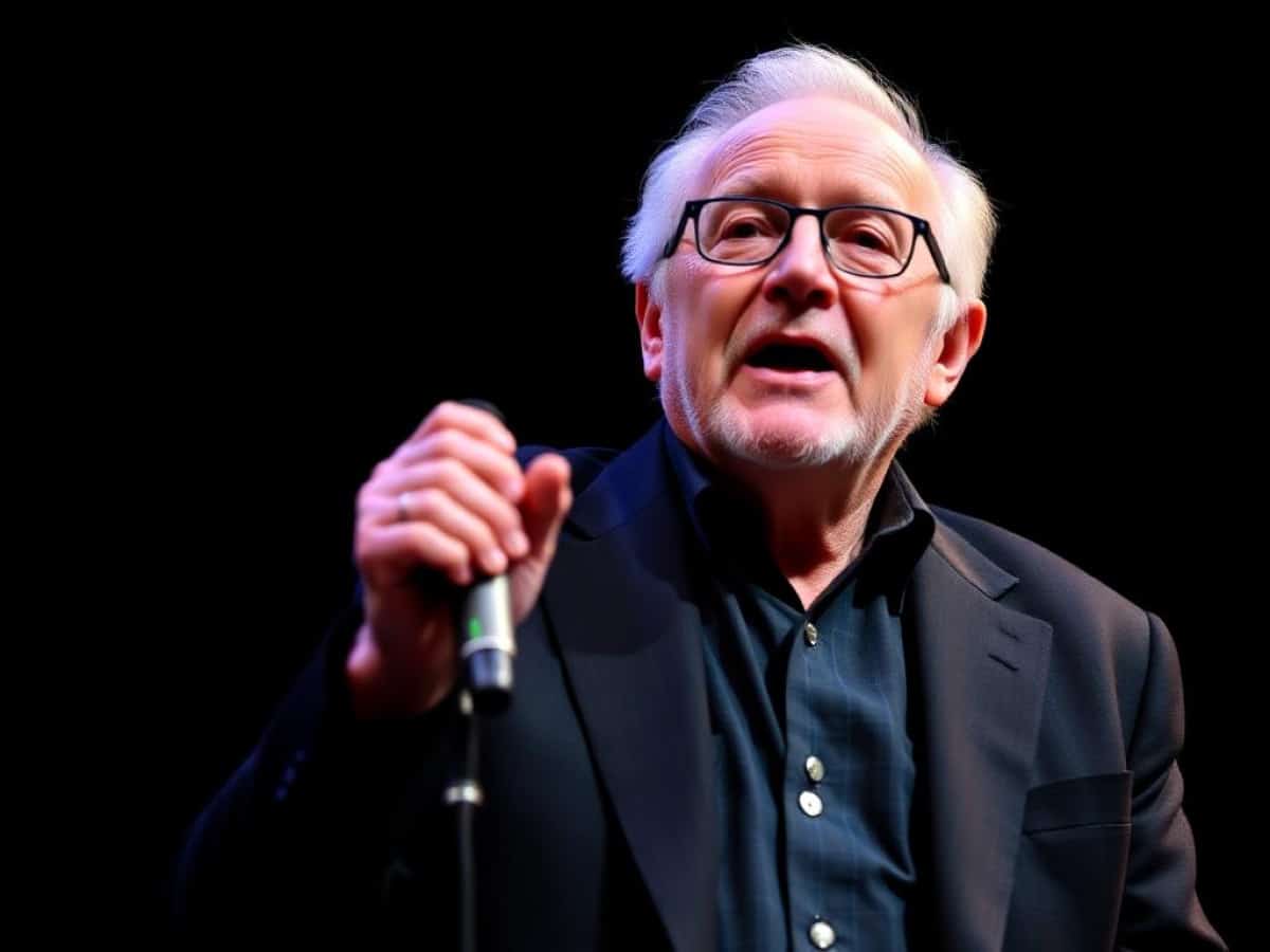 Peppe Barra: «Salgo in palcoscenico a 81 anni, così dimentico la mia età»