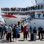 Caso Albania, i dodici esiliati a Bari ma il governo manderà un’altra nave in Albania
