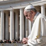 Dalla Rivoluzione francese alle guerre di oggi, nuova enciclica del Papa per un mondo che “ha perso il cuore”