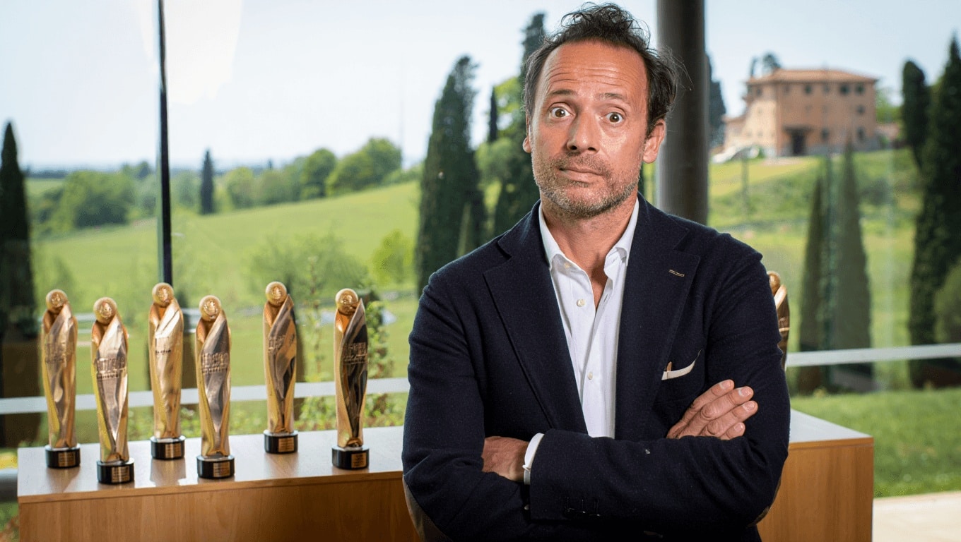 Francesco Sossai, il trionfatore ai David: «Sgomberavo case in Veneto e facevo il cameriere. Così ho imparato a osservare le persone»