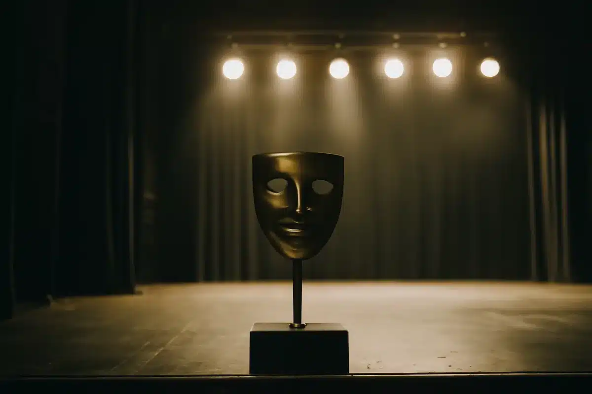 Maschere del teatro italiano 2026: Carsen e Cirillo conquistano i premi più ambiti